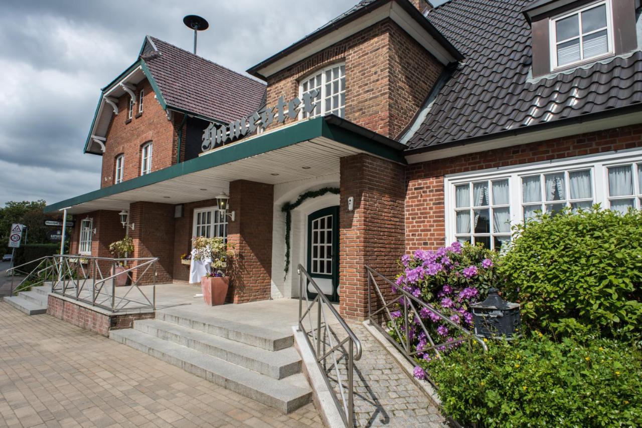 Landhaus Hamester - Hotel & Restaurant Basthorst  Экстерьер фото