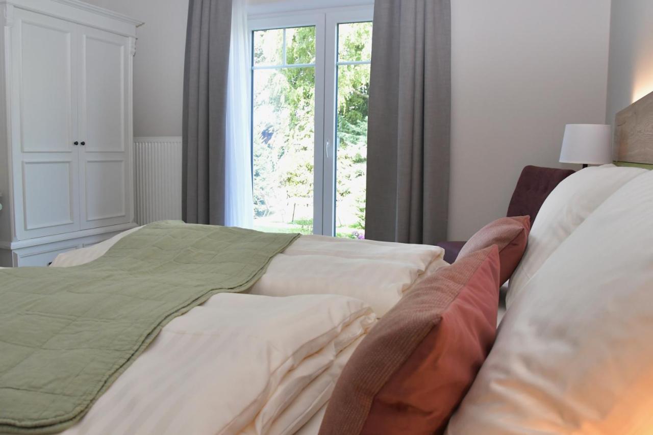Landhaus Hamester - Hotel & Restaurant Basthorst  Экстерьер фото