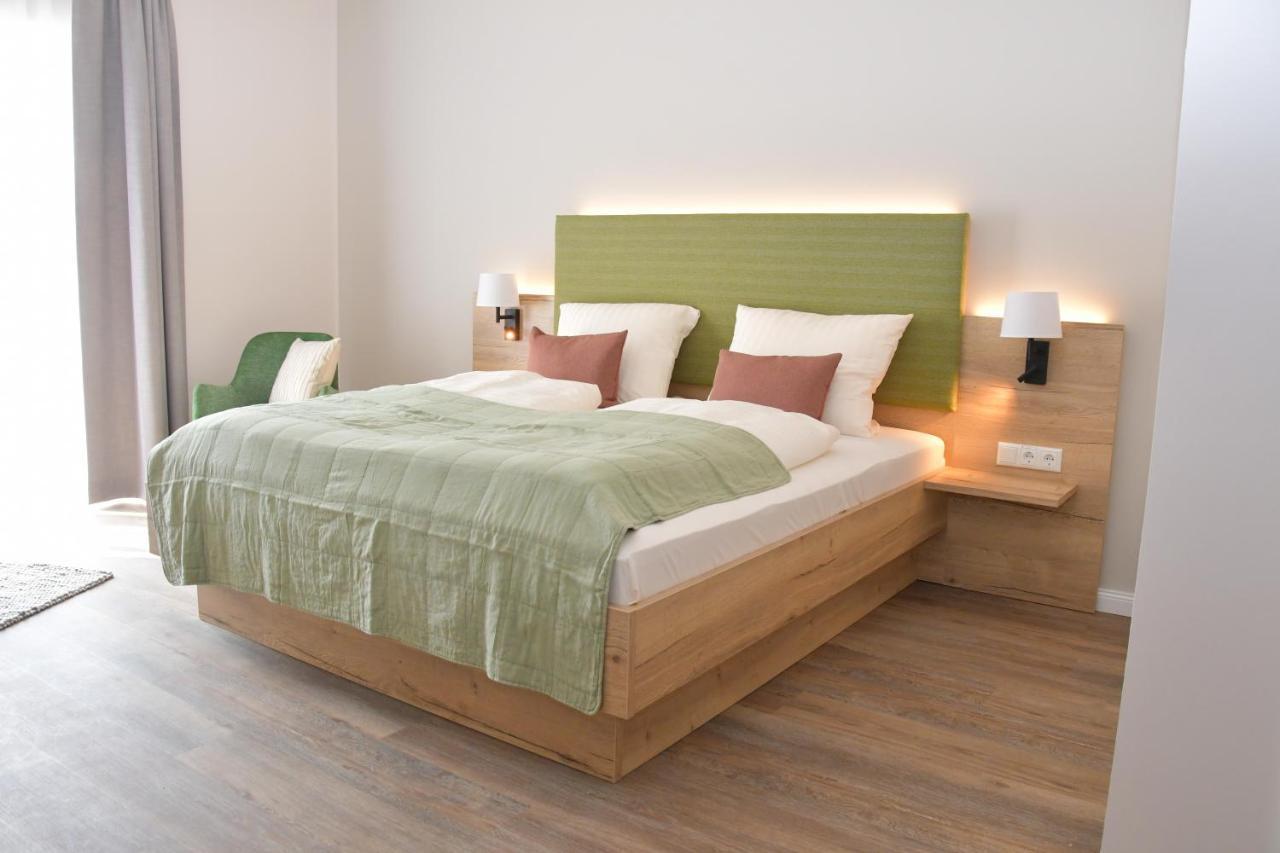Landhaus Hamester - Hotel & Restaurant Basthorst  Экстерьер фото